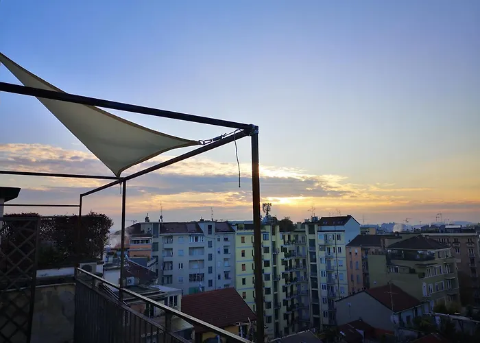 Skyline In Città Studi A 1 Minuto Dal Metrò Con Terrazzo Wi-fi E Netflix